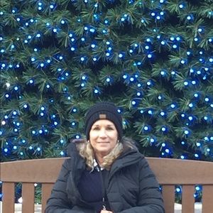 Meet your Posher, Sharon